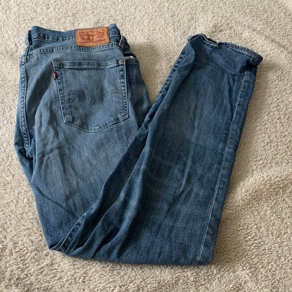 Levi's 513 Blue Jeans